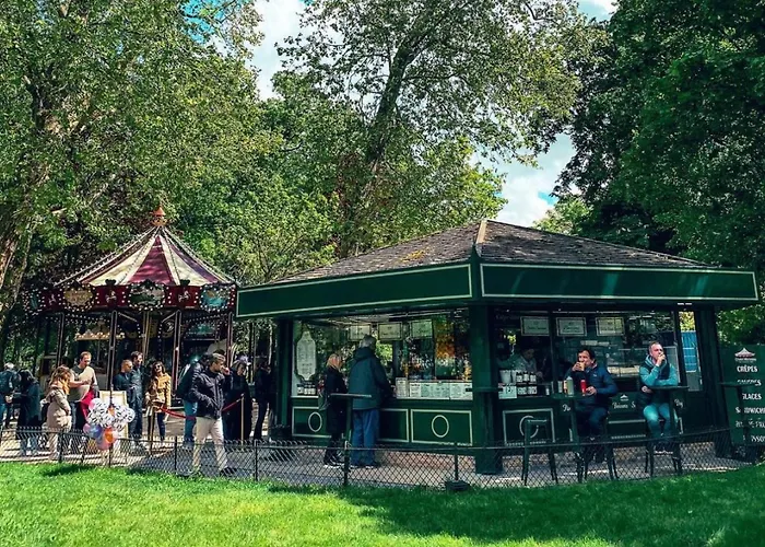 Royal Monceau - Hoche *